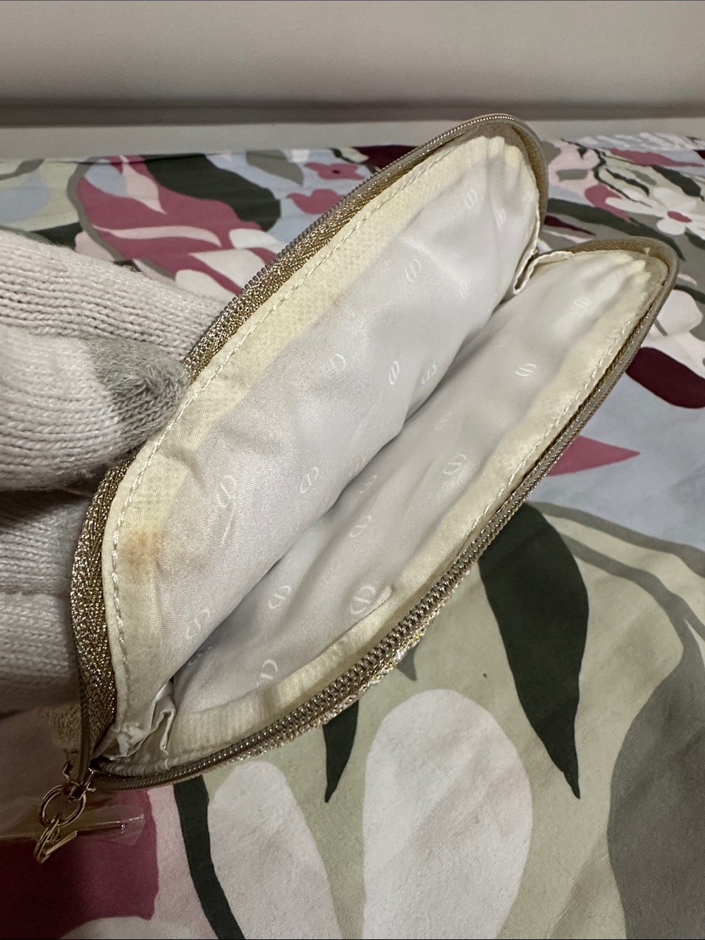 Dior Gold Metallic Embroidered Novelty Cosmetic Pouch - Picture 8 of 9